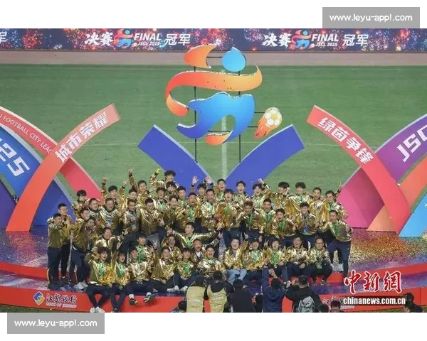 苏超现象级刷屏：4 万观众见证江苏足球新传奇