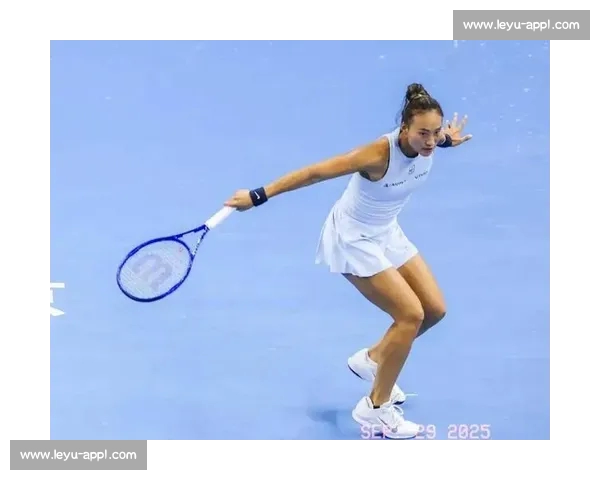 郑钦文决胜盘遭逆转!6-4 扳平仍难敌辛纳科娃