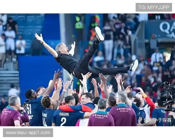 恩里克与梅西重逢：足球场外的温情史诗