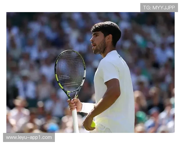 弗格尼尼温网谢幕战泪别网坛 阿尔卡拉斯暖心赠球衣圆爱子珍藏梦